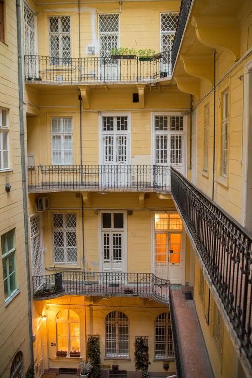 Апартаменты Jokai Ter Будапешт Экстерьер фото